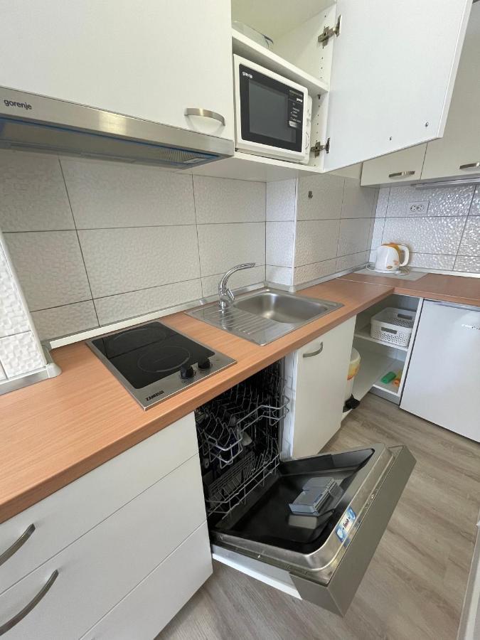 Guest House Micin Vodice Exterior photo