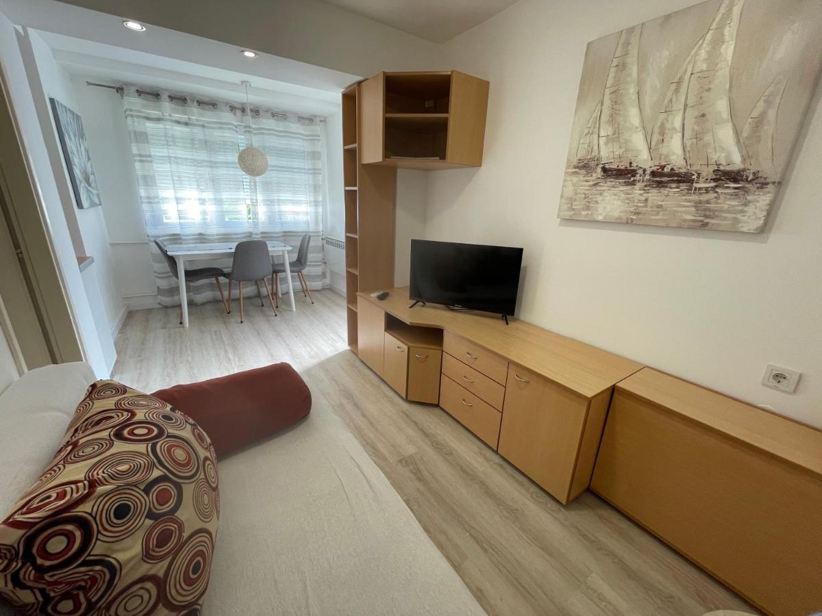 Guest House Micin Vodice Exterior photo