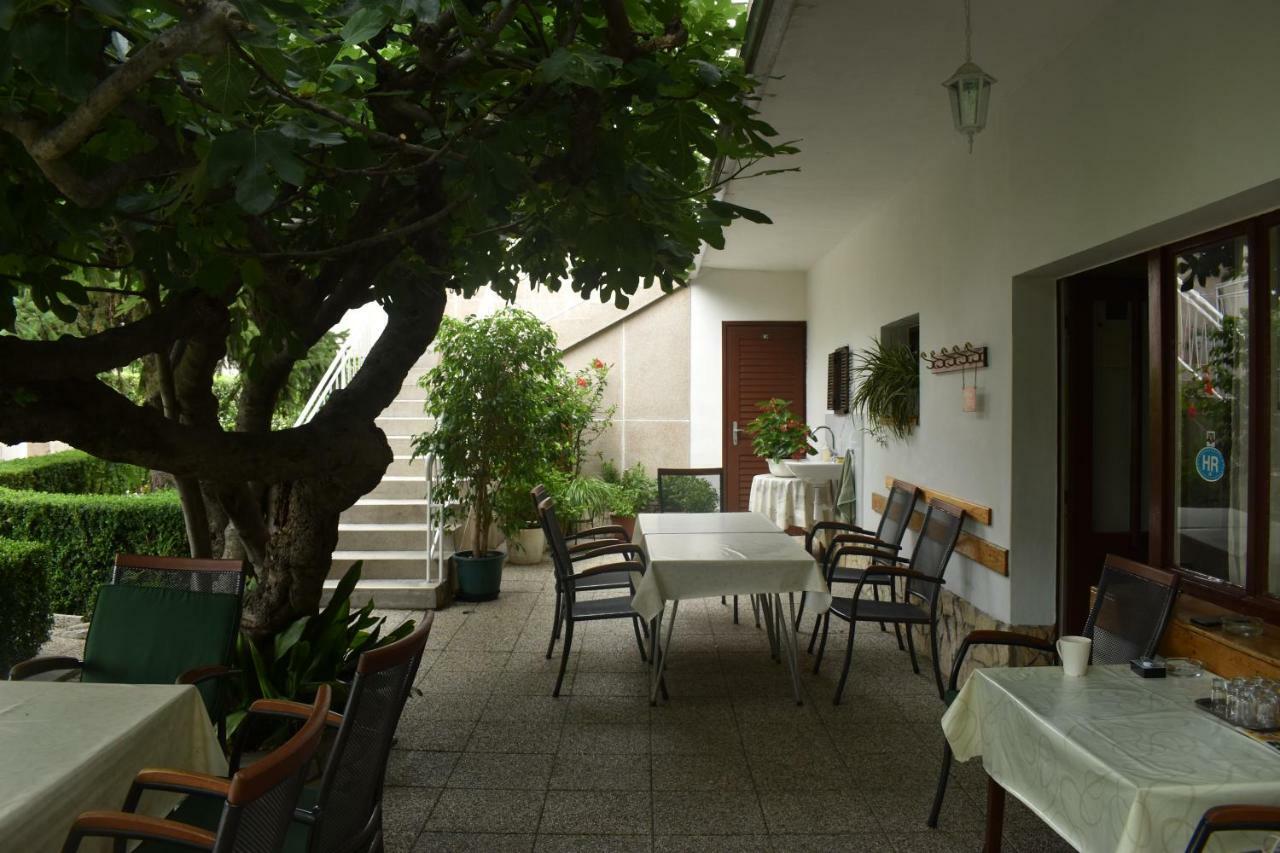 Guest House Micin Vodice Exterior photo