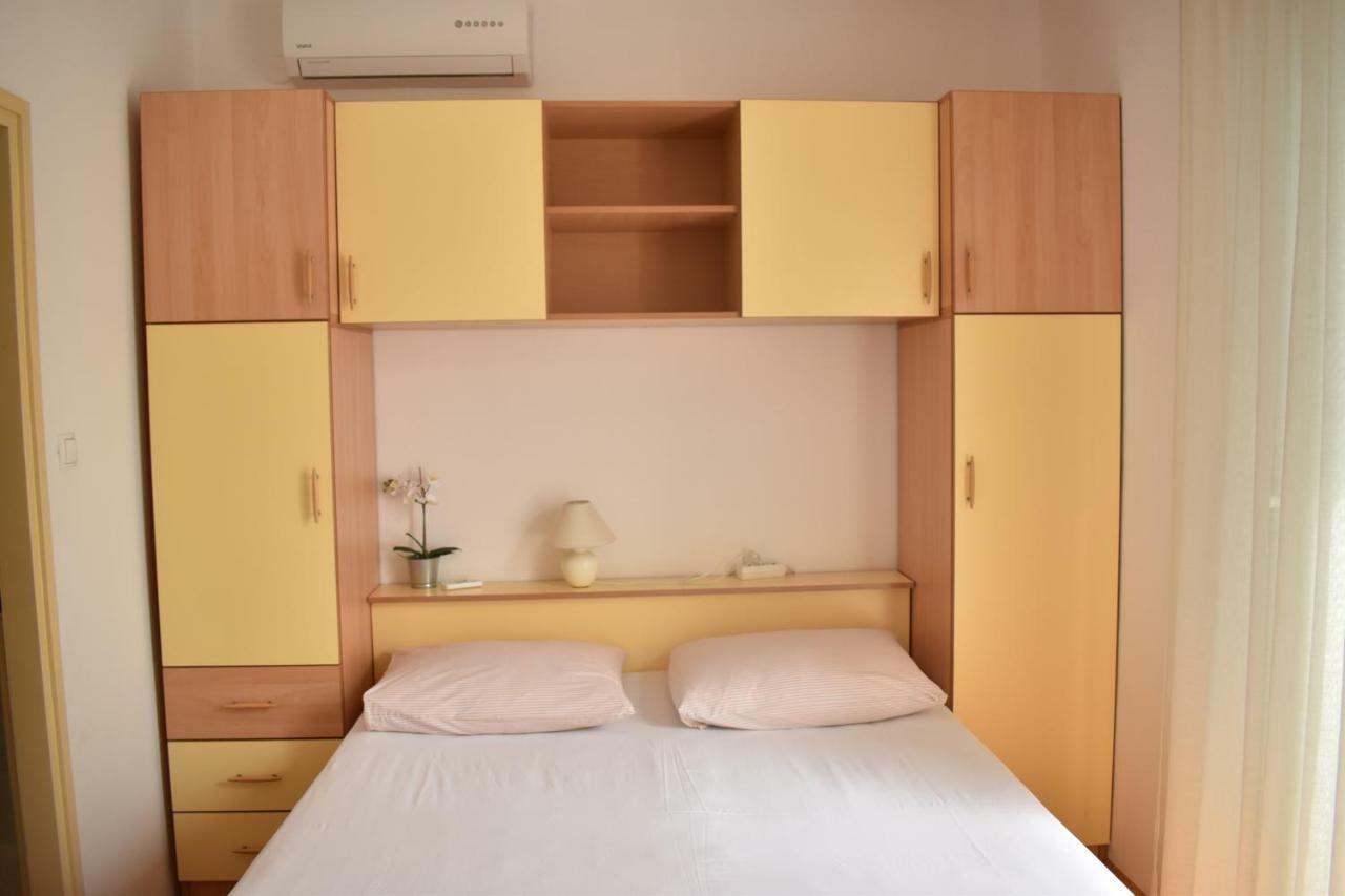 Guest House Micin Vodice Exterior photo