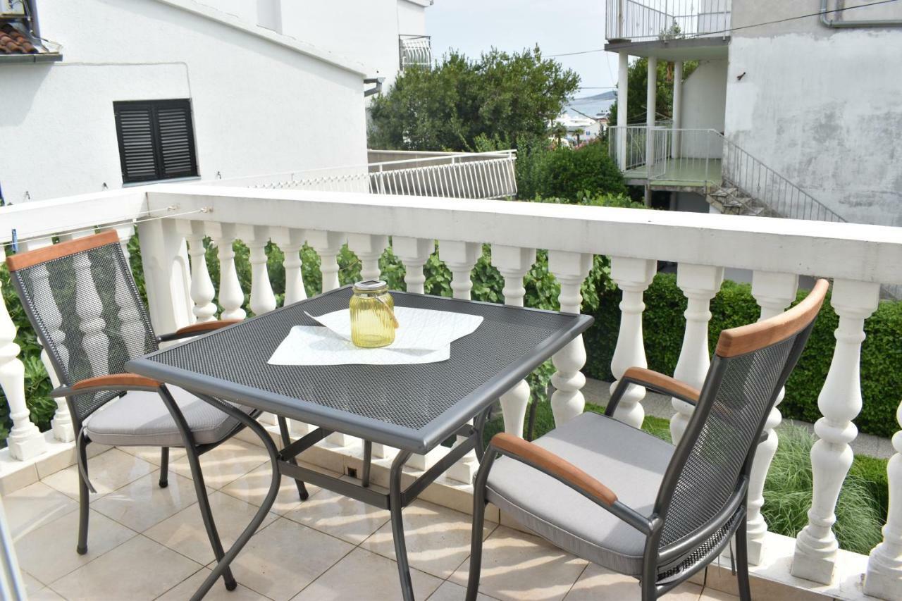 Guest House Micin Vodice Exterior photo