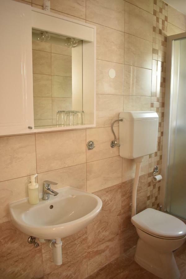 Guest House Micin Vodice Exterior photo