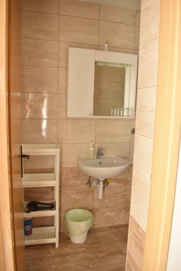 Guest House Micin Vodice Exterior photo
